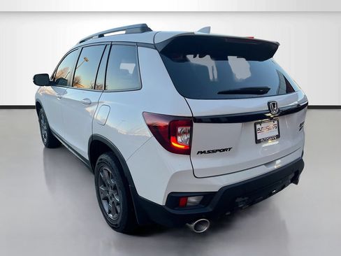 Used 2024 Honda Passport TrailSport image 5