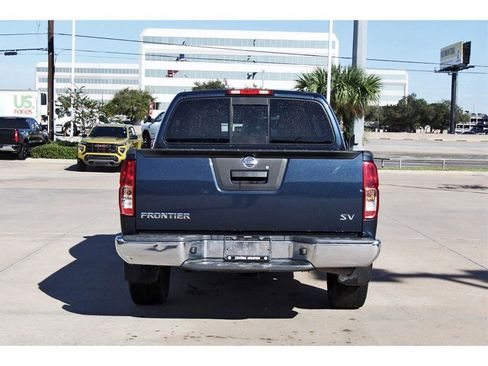 Used 2021 Nissan Frontier SV image 5