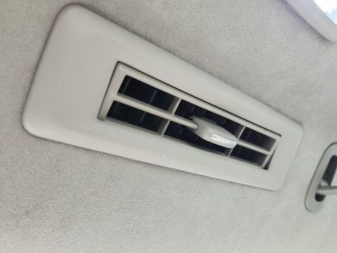 Used 2021 Cadillac Escalade Premium Luxury Platinum AWD/4WD image 42