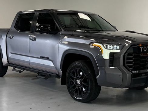 Used 2024 Toyota Tundra Limited AWD/4WD image 6