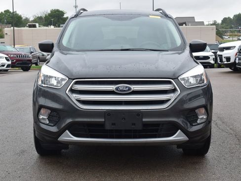 Certified 2018 Ford Escape SE w/ SE Sync 3 Package image 2