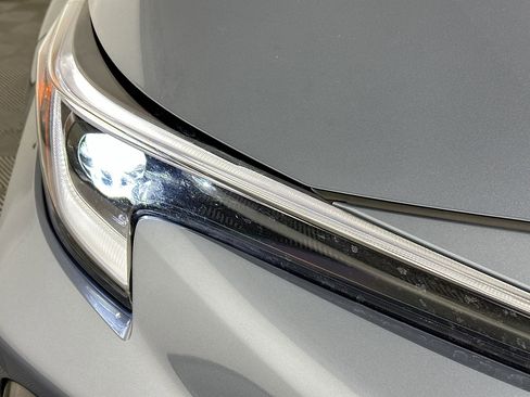 Used 2025 Toyota Corolla SE image 9