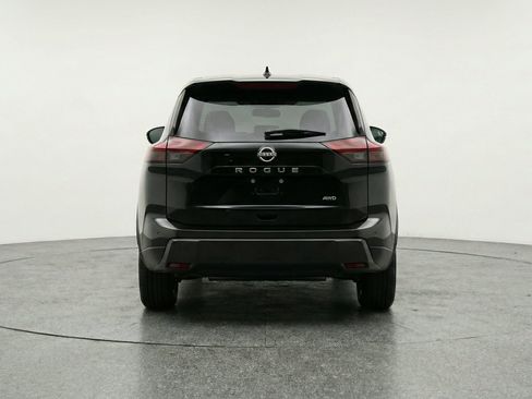 Used 2025 Nissan Rogue SV FWD image 7