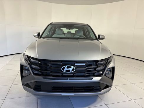 New 2026 Hyundai Tucson SE image 8