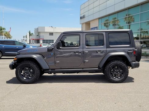 Used 2023 Jeep Wrangler Unlimited w/ 8.4" Radio Group AWD/4WD image 9