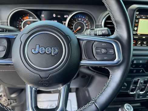 Used 2021 Jeep Wrangler Unlimited Sahara AWD/4WD image 20