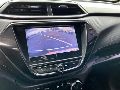 Used 2022 Chevrolet TrailBlazer LT w/ Convenience Package image 21