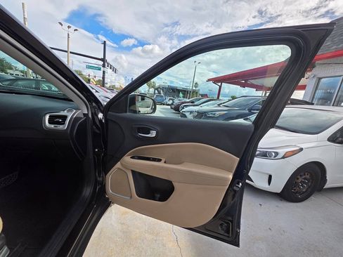 Used 2018 Jeep Compass Sport w/ Tech Group AWD/4WD image 5