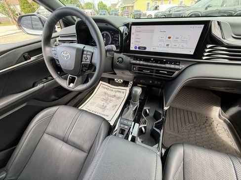 Used 2025 Toyota Camry XSE w/ Premium Package FWD image 33