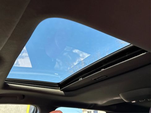 Used 2023 Dodge Durango GT image 14