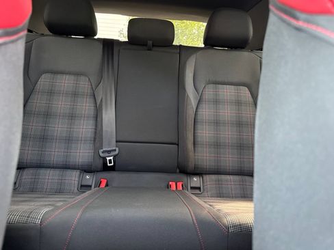 Used 2024 Volkswagen GTI SE FWD image 22