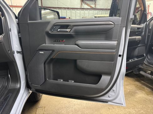 Certified 2025 GMC Sierra 1500 AT4 w/ AT4 Premium Package image 46