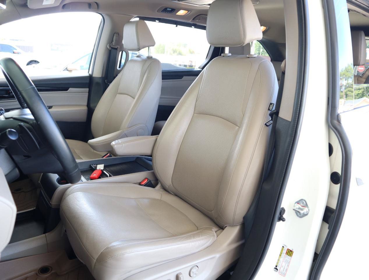 Used 2018 Honda Odyssey Elite image 14