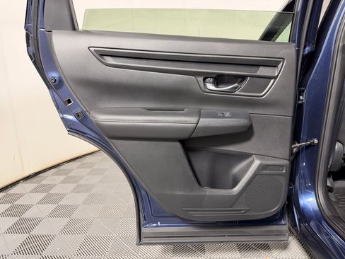Used 2025 Honda CR-V EX image 25