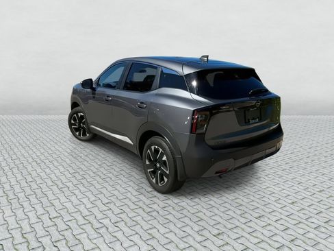 Certified 2025 Nissan Kicks SV AWD/4WD image 6