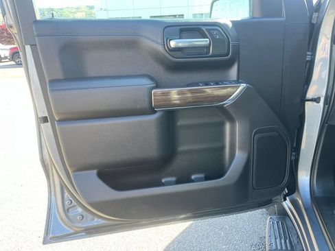 Used 2021 Chevrolet Silverado 1500 LT w/ Safety Package AWD/4WD image 15