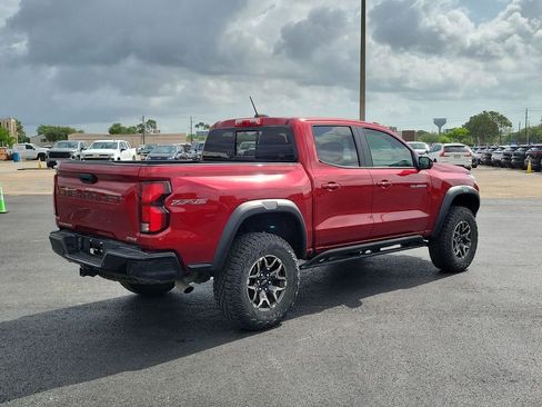 Used 2024 Chevrolet Colorado ZR2 w/ ZR2 Convenience Package III AWD/4WD image 17