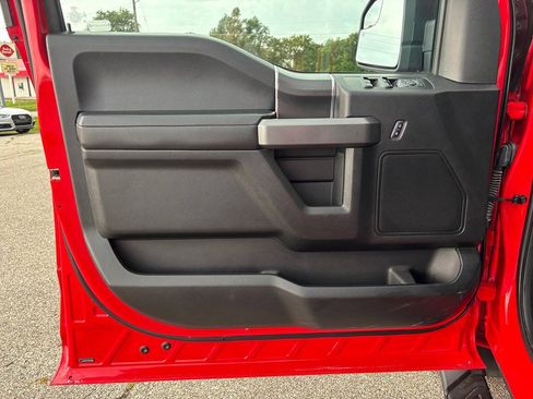 Used 2018 Ford F150 XLT w/ Equipment Group 302A Luxury AWD/4WD image 14