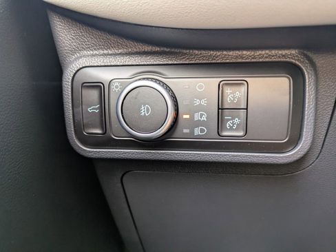 New 2026 Ford Explorer Platinum image 32