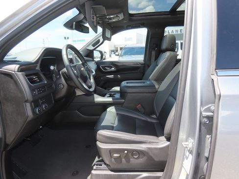 Used 2023 Chevrolet Tahoe LT w/ LT Signature Plus Package RWD image 25