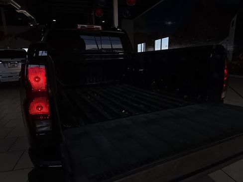 Used 2023 Chevrolet Colorado W/T w/ WT Convenience Package RWD image 13