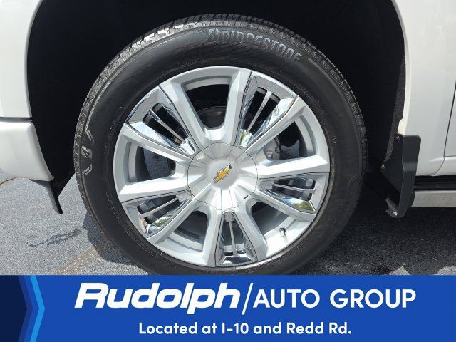 Used 2025 Chevrolet Silverado 1500 High Country AWD/4WD image 21