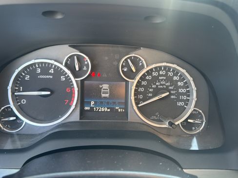 Used 2017 Toyota Tundra TRD Pro AWD/4WD image 30