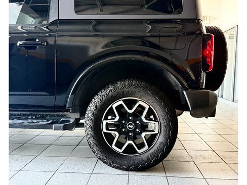 Used 2022 Ford Bronco Outer Banks AWD/4WD image 11