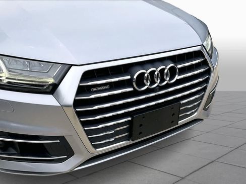 Used 2018 Audi Q7 3.0T Prestige w/ Prestige Package AWD/4WD image 30