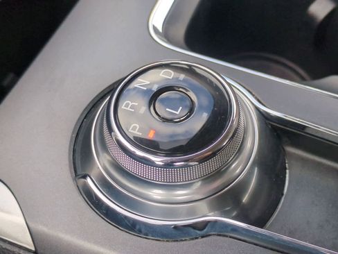 Used 2020 Ford Fusion SE image 30