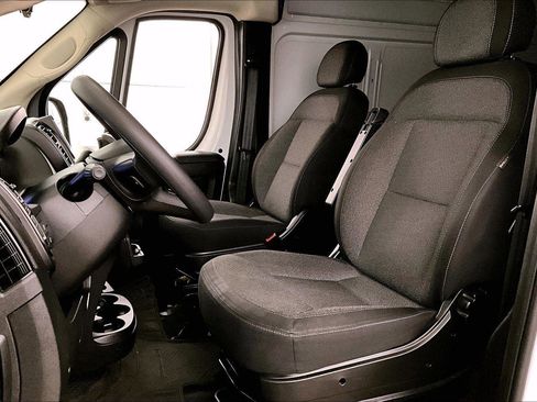 Used 2023 RAM ProMaster 2500 w/ Convenience Group image 24