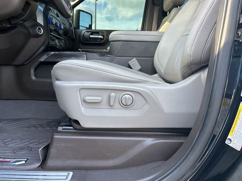 Used 2022 Chevrolet Silverado 2500 LTZ image 27