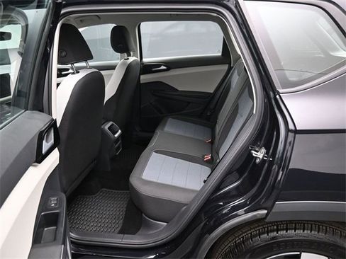 Certified 2025 Volkswagen Taos S image 27