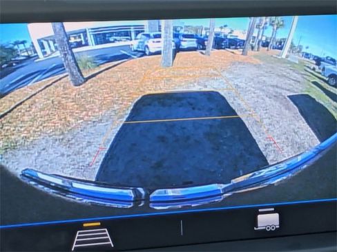 Used 2022 GMC Sierra 1500 Elevation image 21