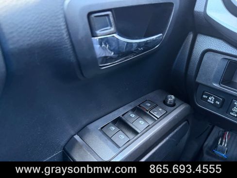 Used 2019 Toyota Tacoma TRD Off-Road AWD/4WD image 22