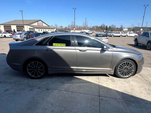 Used 2016 Lincoln MKZ FWD w/ Equipment Group 300A Reserve image 4