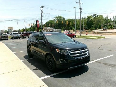 Used 2018 Ford Edge SEL w/ Equipment Group 201A AWD/4WD image 3