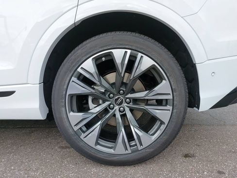 New 2026 Audi Q8 Premium Plus AWD/4WD image 37
