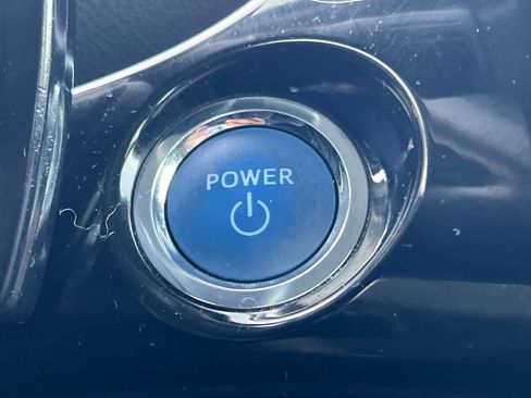 Used 2017 Toyota Prius Two w/ Carpet Mat Package image 23