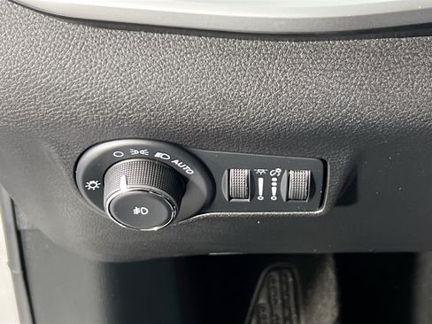 Used 2022 Jeep Compass Latitude AWD/4WD image 10