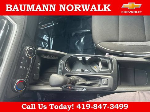 Used 2025 Chevrolet TrailBlazer LT FWD image 34