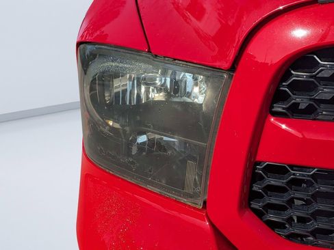 Used 2016 RAM 1500 Express image 8