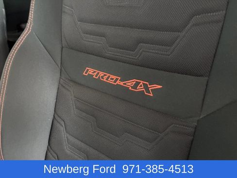 Used 2024 Nissan Frontier PRO-4X w/ Technology Package AWD/4WD image 29