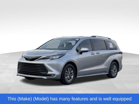 Used 2023 Toyota Sienna XLE FWD image 10