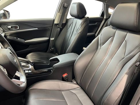 New 2025 Acura Integra image 14