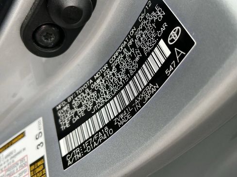 Used 2012 Toyota Prius V Three image 32