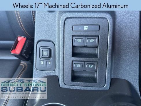 Used 2024 Ford Bronco Badlands AWD/4WD image 40