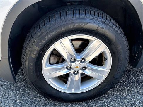 Used 2018 Chevrolet Trax LT w/ LT Convenience Package AWD/4WD image 7