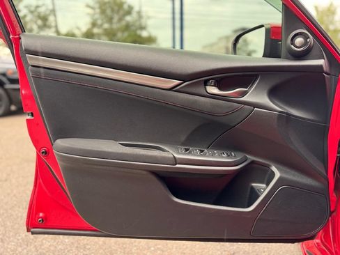 Used 2017 Honda Civic Si image 12