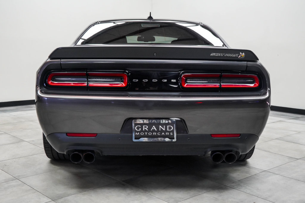 Used 2023 Dodge Challenger R/T Scat Pack RWD image 10